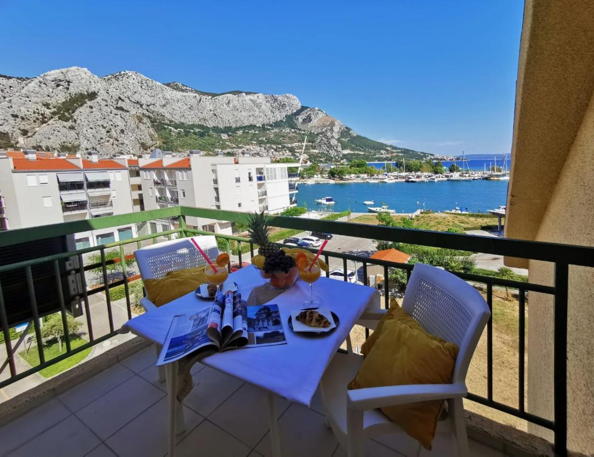 Olmissum Rooftop Sea View Omiš Exteriör bild